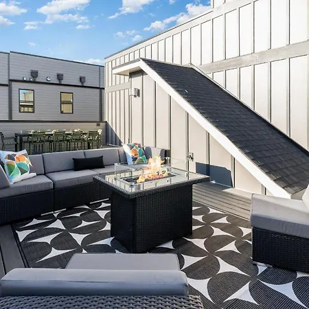 Chord & Cocktail - Rooftop Patio - Near Germantown